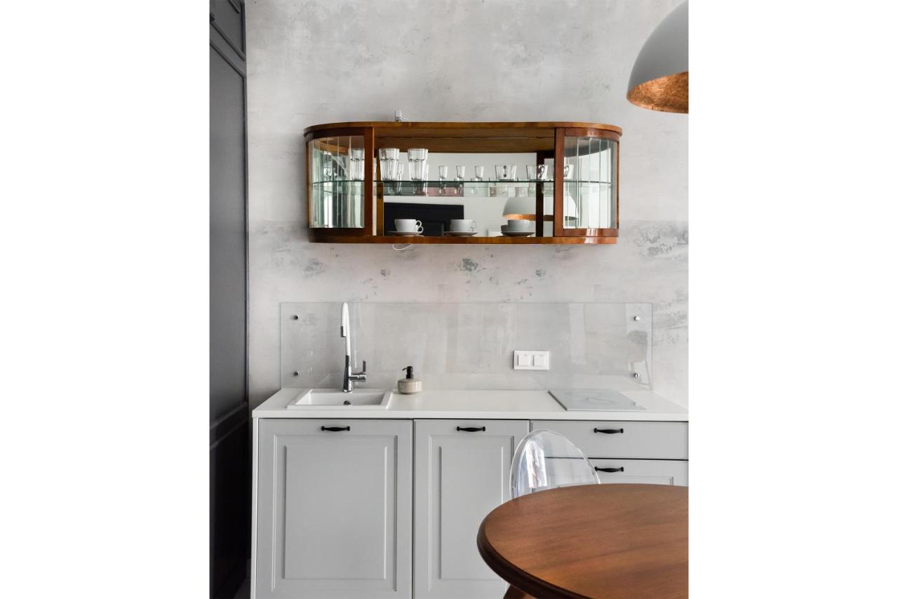 Wola Artistic Designer Apartment วอร์ซอ ภายนอก รูปภาพ